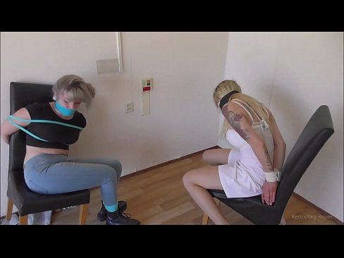 ❤️ Woledzera / womangidwa komanso wotsekeredwa / msungwana wovutika ❤️❌  pa ny.hellporno-com.ru  ❌️